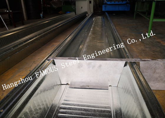 LA CHINE Feuille en acier de Decking galvanisée par profils profonds alternatifs composés de plate-forme de plancher en métal de Comflor 210 fournisseur