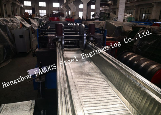 Chine Feuille en acier Comflor de Decking galvanisée par coutume 80 60 plate-forme de plancher en métal de 210 composés fournisseur